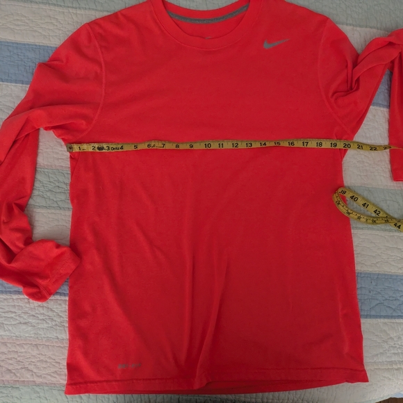 Nike Dri-Fit long-sleeved orange pullover crewneck workout top Women's Sz M - Picture 10 of 12